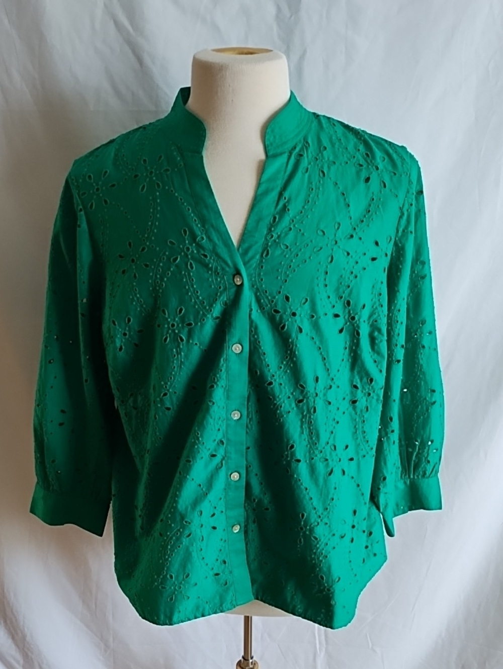 J. Jill Emerald Green Eyelet Button-Front Shirt
